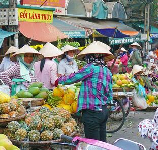 Vietnam und Kambodscha ─ Kultur, Kontraste und Begegnungen Vietnam und Kambodscha ─ Kultur, Kontraste und Begegnungen