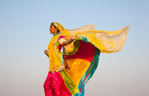 Indien - Wo Frauen die Farben des Lebens tragen Indien - Wo Frauen die Farben des Lebens tragen