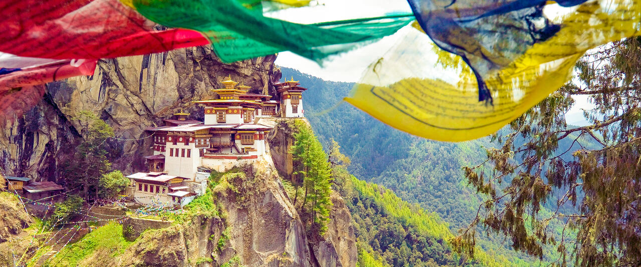 Bhutan ─ Wo das Glück zu Hause ist Bhutan ─ Wo das Glück zu Hause ist