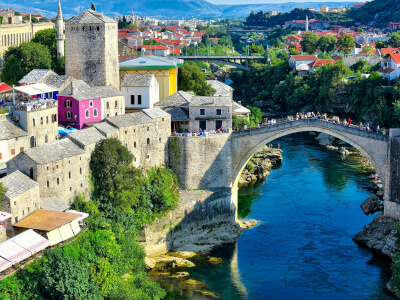 Die alte Brücke Stari Most in Mostar in Bosnien und Herzegowina | Gebeco